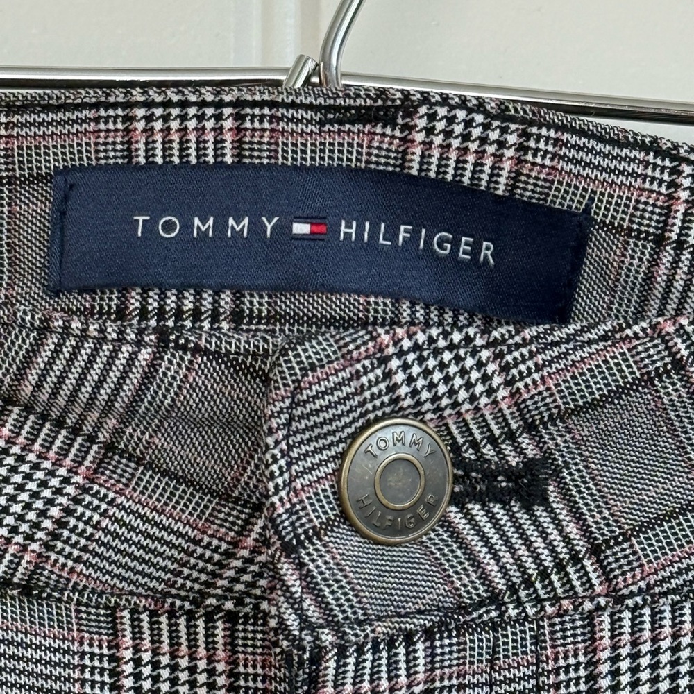 Tommy Hilfiger Straight Leg Stretch Plaid Pant, Size 8 - Picture 2 of 6